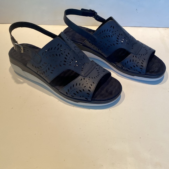 Easy Street Primrose Leather Comfort Wave Navy Wedge Sandals - Picture 2 of 6